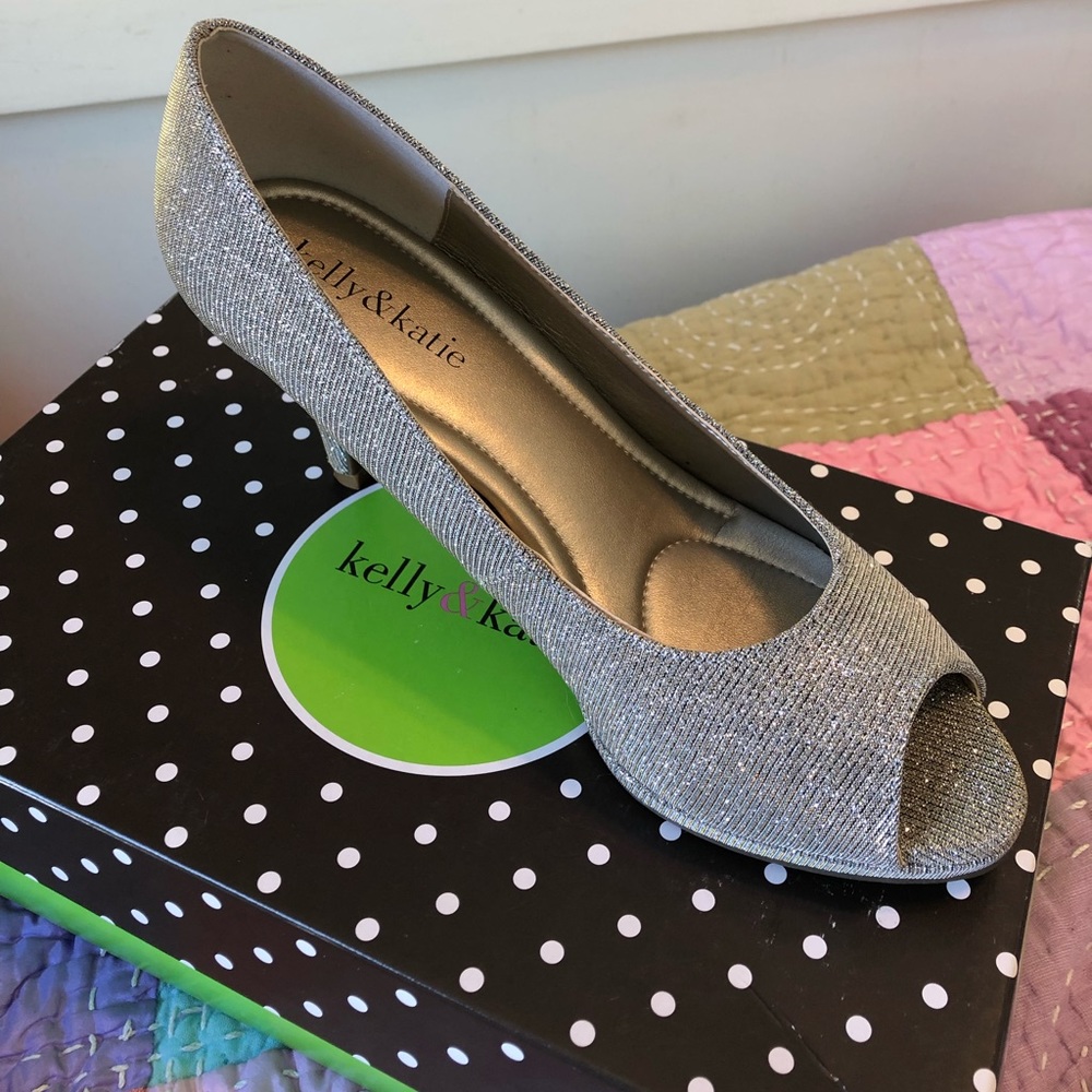 Gold/Silver Kelly & Katie Heels